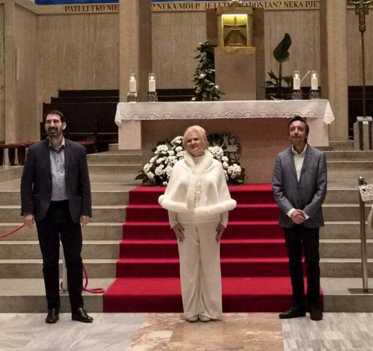 Održan koncert “S Marijom uz deset Zdravo Marija”